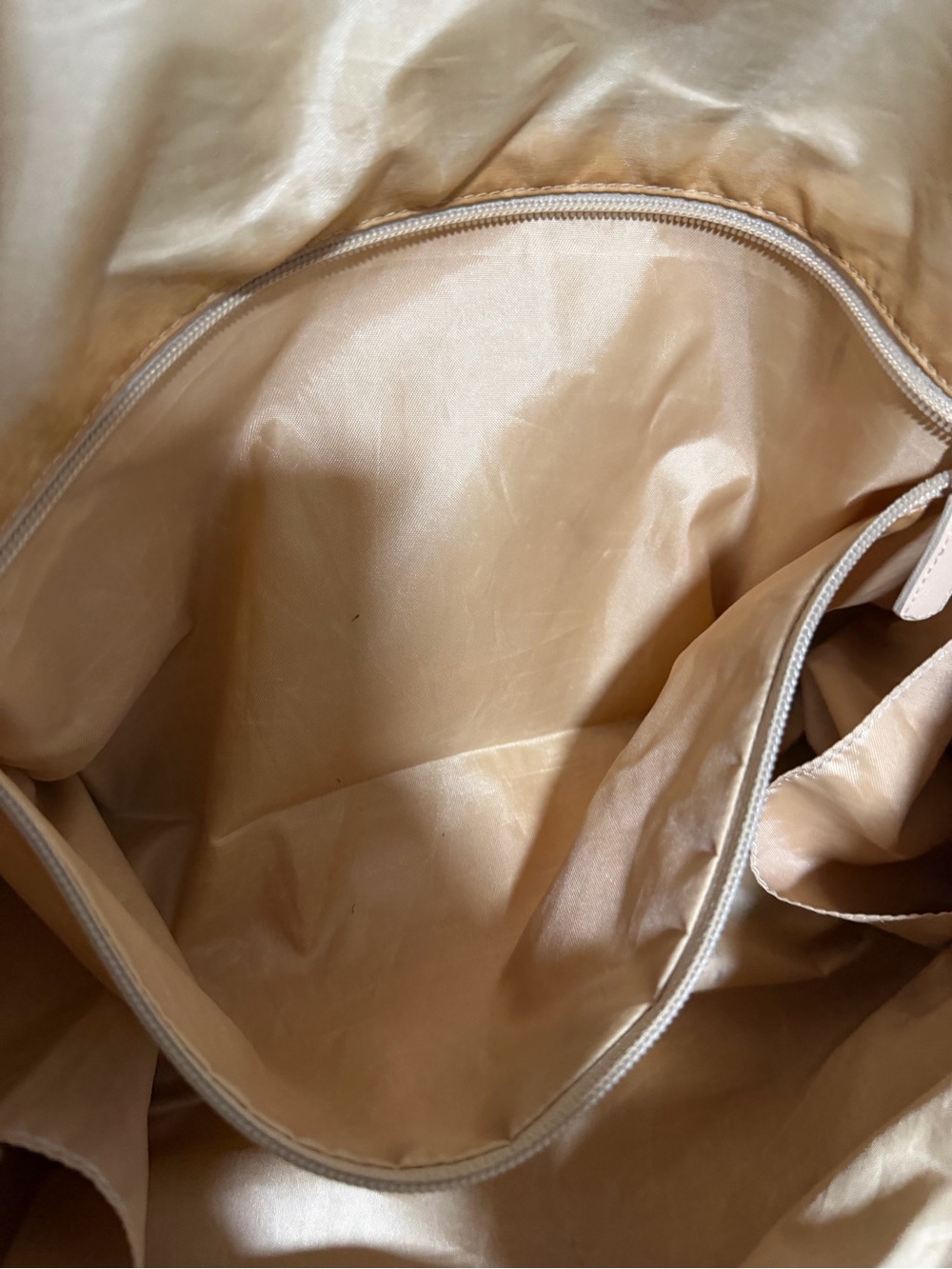 Authentic Burberry Beige Classic Check Tote with Tan Leather Straps - Picture 15 of 15